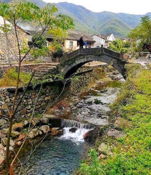 浙江千年古村,余姚冠佩村.