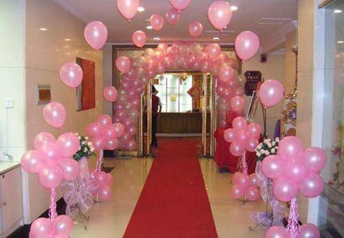 婚礼气球怎么绑 气球婚庆拱门怎么制作