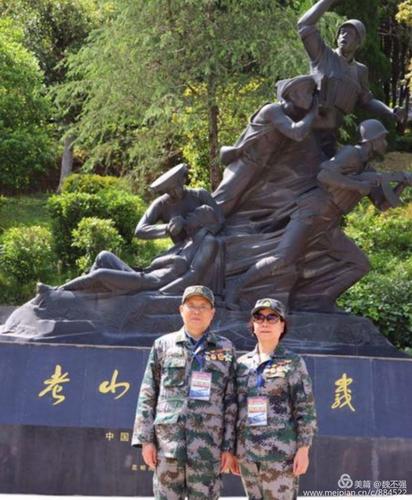 原陆军第67军炮兵老战士"重返老山·明志之旅"挥泪麻栗坡烈士陵园