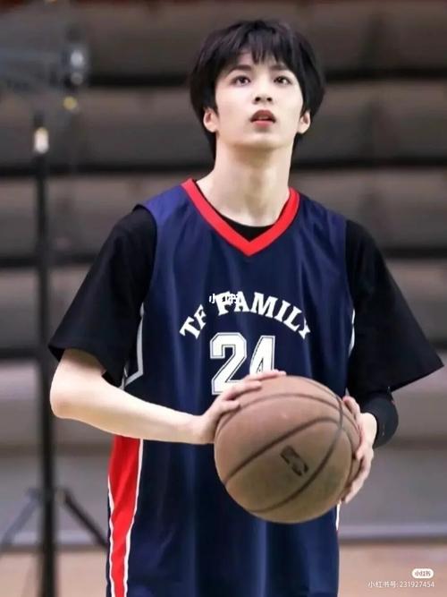 热血狼王—刘耀文_刘耀文_土豆_刘耀文_娱乐_明星娱乐