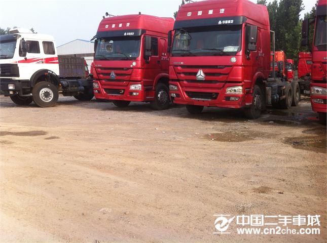【济宁】中国重汽 豪沃 a7 牵引车 重卡 420马力 6x4 前四后六 价格