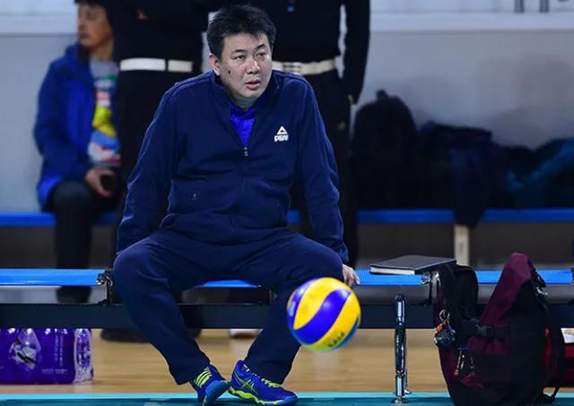 官宣蔡斌出任中国女排主教练