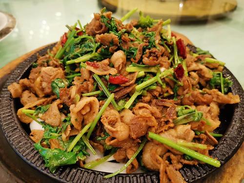 铁板炒羊肉