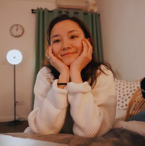 演员馨子近照曝光,素颜出镜少女感十足,这状态确定