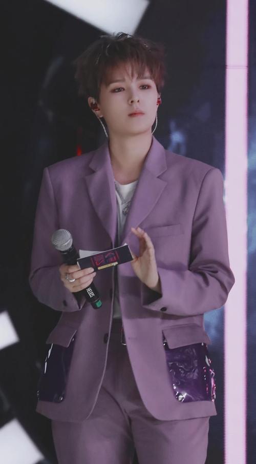 miss忻芸的相册-sunnee杨芸晴 火箭少女101