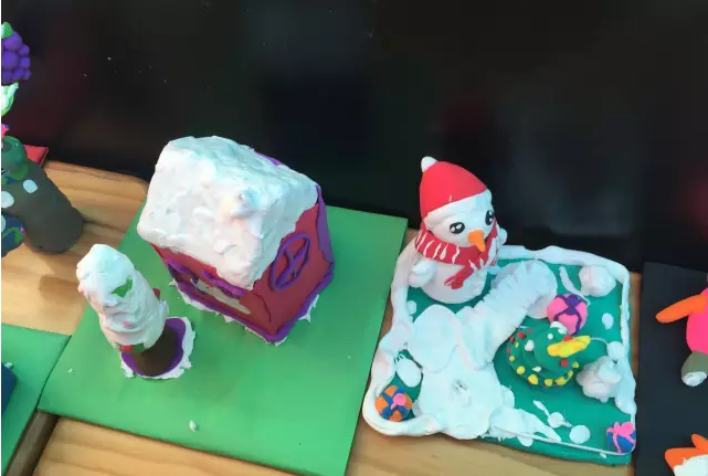 活动目标: 1.喜欢利用超轻粘土创造多种方式表现积雪的不同形态. 2.