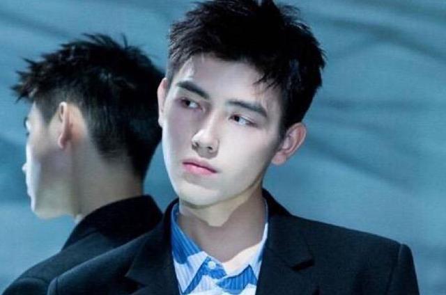 七天热度猛涨的00后男明星top10,易烊千玺黄明昊范丞丞领衔