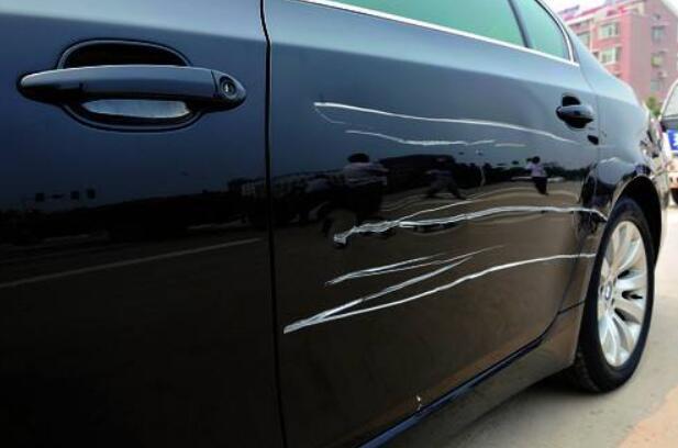 刮伤,大面积漏底漆