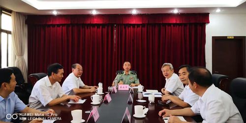 省委常委,省军区司令员姜永申少将听取省退服会工作汇报