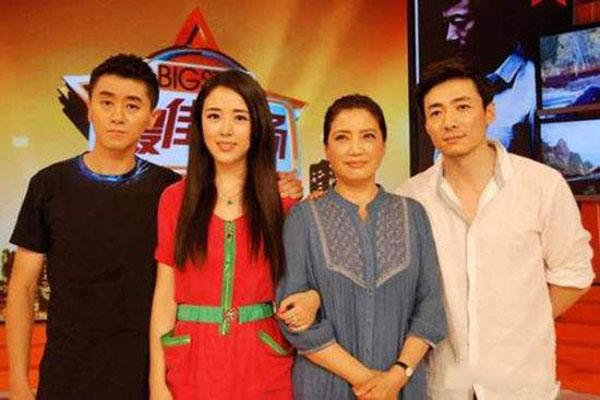 崔新琴给祖峰颁过奖吗? 这位老师桃李满天下