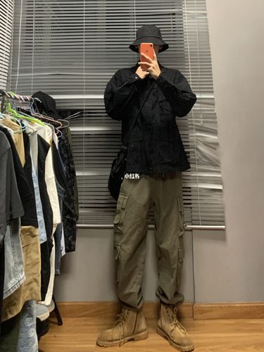 ootd厌鸿尘男生秋季工装裤夹克马丁靴穿搭_工装裤_夹克_穿搭_马丁靴穿