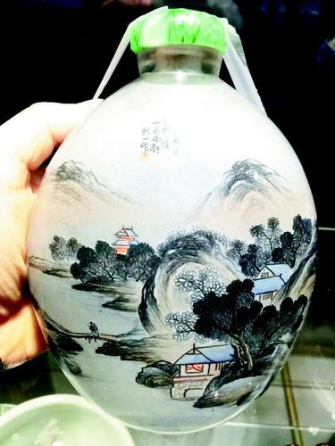 "一头壶"牵出博山内画传承谱系