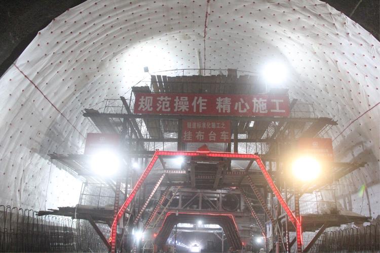 三年会战,京沈客专河北段iv标隧道施工全面告捷