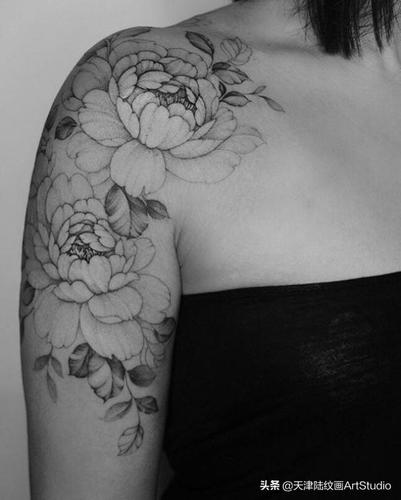 简约 干净 淡雅 柔美的素花艺术纹身(一)