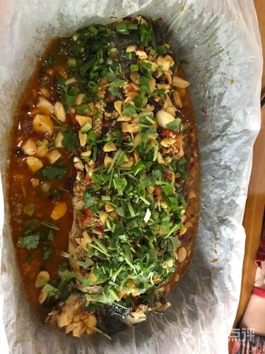 蒜香纸包鱼
