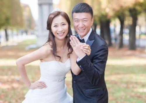 孙红雷对小15岁娇妻百般宠溺,结婚六年似新婚:妻子就