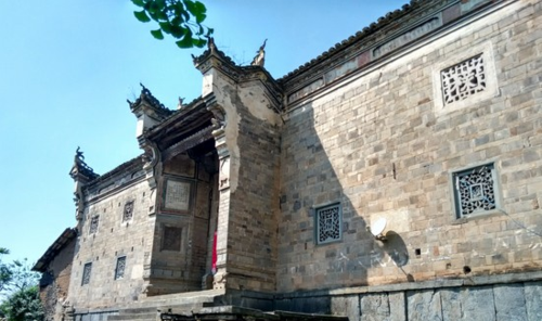 竹山获悉,目前该县正式启动对竹坪高家花屋,文庙大成殿,张振武故居3个