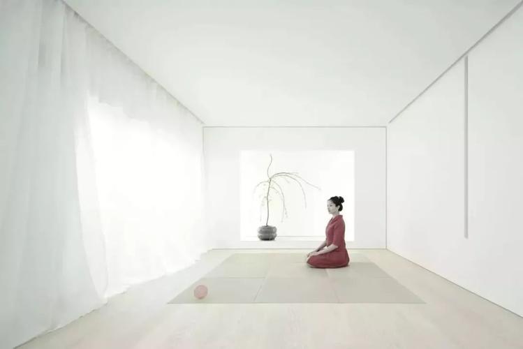 其实,极简主义并不意味着盲目的"断舍离".