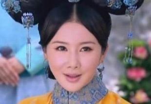 孙菲菲前经纪人揭露其疯狂整容(图)