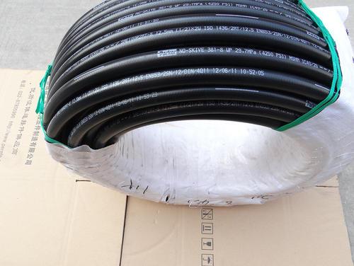 美国parker胶管等具有防腐,耐高温,抗拉强度高 ,柔韧性好等诸多性能