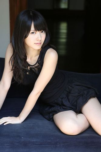 日本美女校花铃木爱理性感写真图片