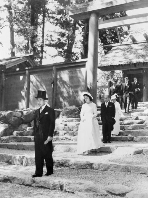 1/ 12 2019年4月10日是日本明仁天皇和皇后结婚60周年纪念日.