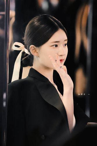 【赵露思今日活动图频】优雅温婉绝美(飞吻加丝带.