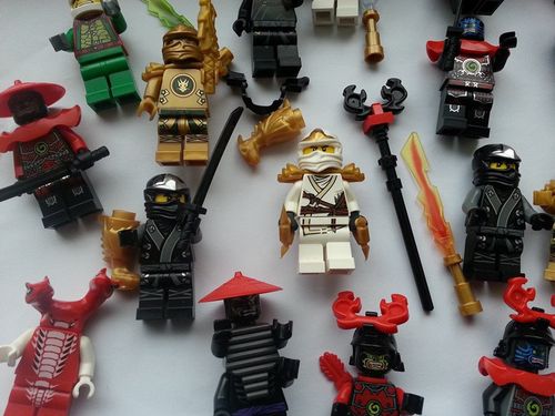 专柜正品乐高 lego 幻影忍者黑白武士 迦满都 蛇人 石头战士 人仔