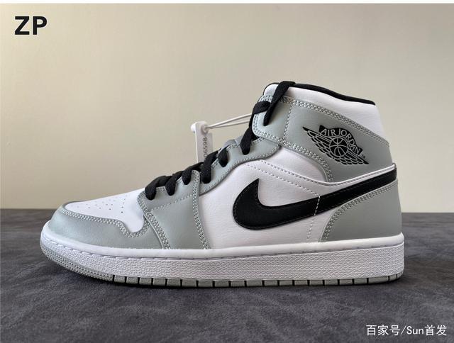 这期带来的是aj1 mid小烟灰 灰白配色百搭款式 中帮市场上版本很多 yh