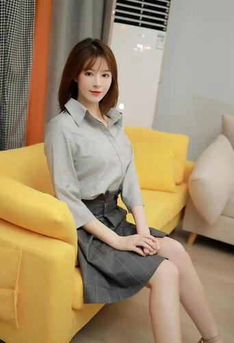 职业装美女,成熟干练气质迷人