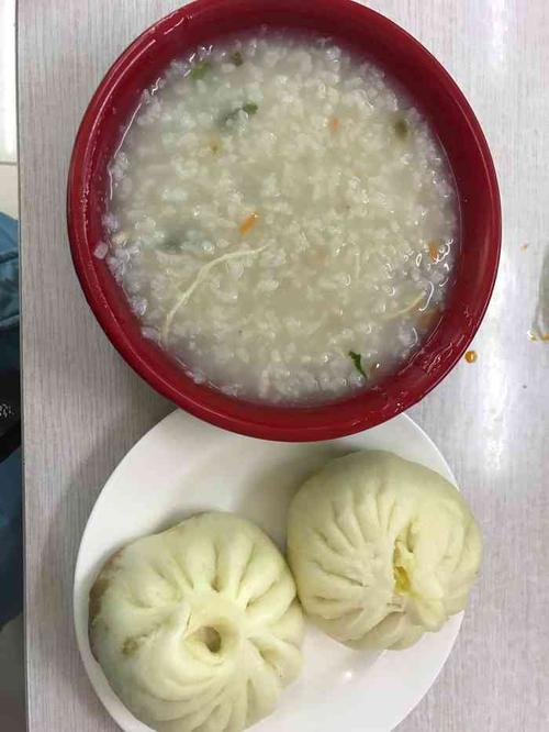 韩记包子粥-"滑翔包子,离家很近,下楼2分钟到,离路边.