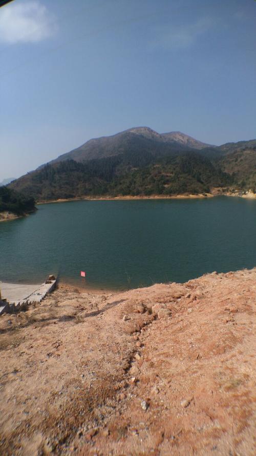 海拔1000米的高山水库,可以与泸沽湖和玉龙雪山媲美