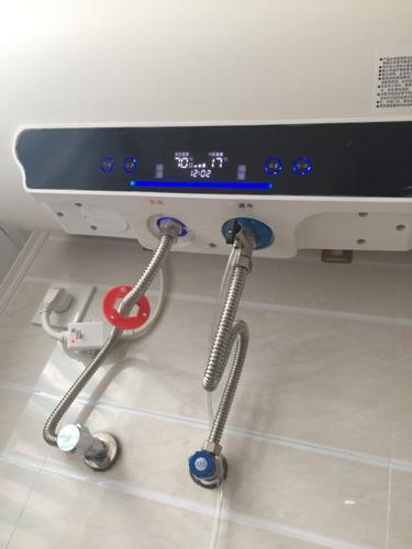 刚买的热水器怎么上水,然后怎么操作?