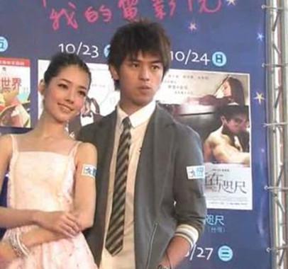 郭碧婷在向佐面前谈初恋,网友猜是陈柏霖?但这对cp反倒稳了