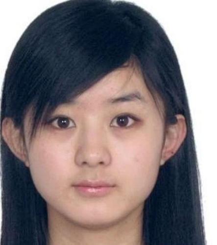 明星证件照曝光 范冰冰仰慕光凭素颜你能认出几个