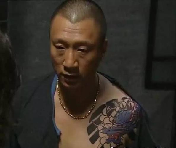 男星纹身:包贝尔凯蒂猫,孙红雷过肩龙,都败给了他的堕天使