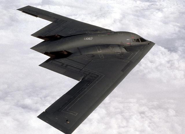 21年前,美军b2轰炸机3枚导弹击中我大使馆,这段耻辱怎能忘了