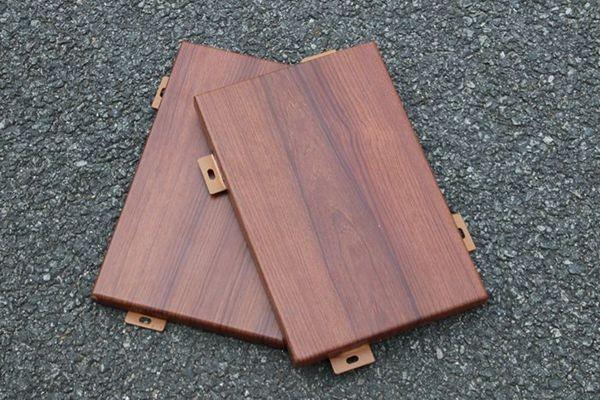 合肥转印木纹铝板是自然绿色环保的装饰材料