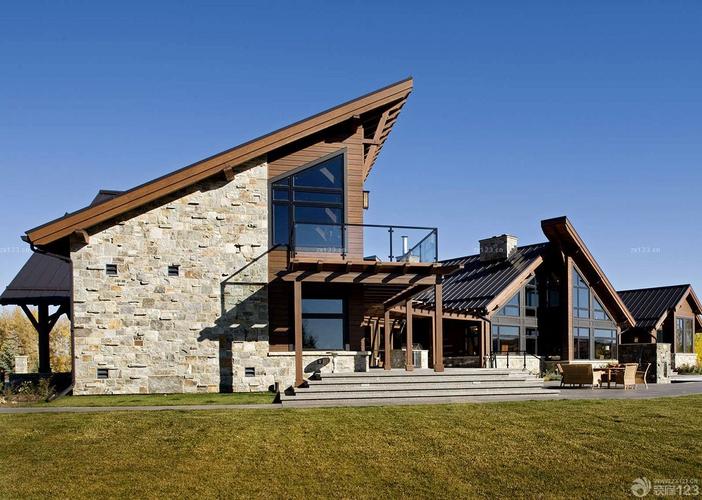 现代生态木别墅外观设计图片