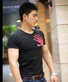 巨无霸李军大鸟 李军男模大鸟照 巨无霸浴照