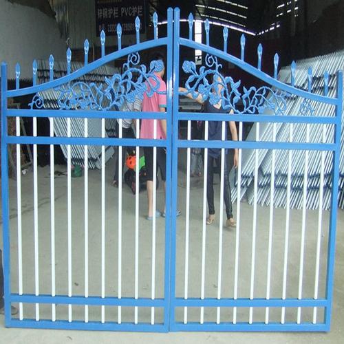 呼市工厂小区围墙铁艺大门-工地防护大门-幼儿园院墙铁栏杆