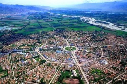 新疆:特克斯八卦城