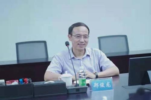 郑俊龙副董事长在座谈会上