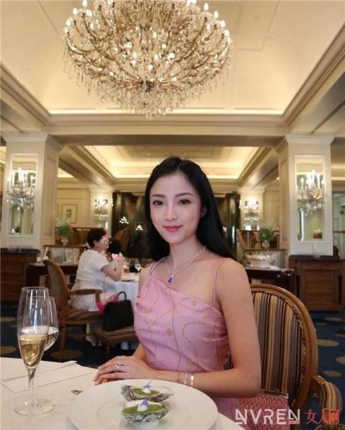 何猷君前女友陈可欣完美姐姐sabrinachan与钢琴天才结婚收获幸福