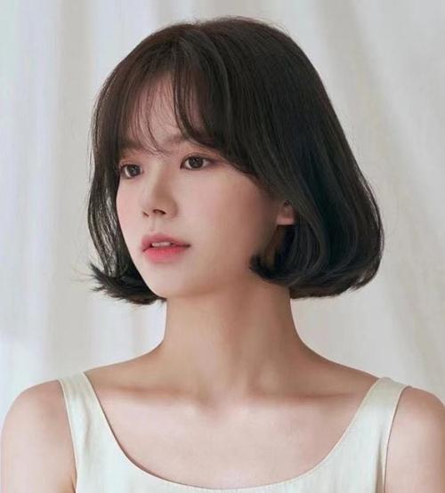 圆脸更合适短发4个要点让你减龄又显瘦还有少女的元气氛围感