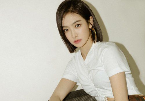 头发多的女生梳中短直发气质又年轻 2021年女生新款中短直发设计