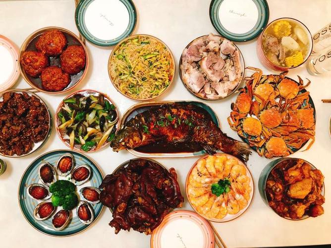 除夕朋友圈年夜饭"大pk" 你都吃了啥?