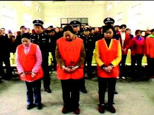 强迫小学生卖淫母女俩走上不归路转载