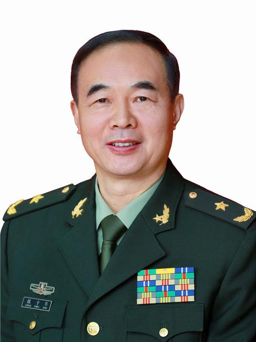 桂林电子科技大学计算机技术专业毕业,研究生学历,工学硕士学位,中将