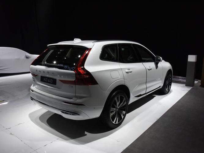 2021上海车展新款沃尔沃xc60首发亮相